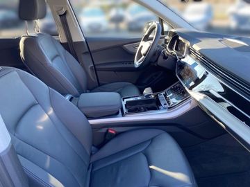 Audi Q7 - 9
