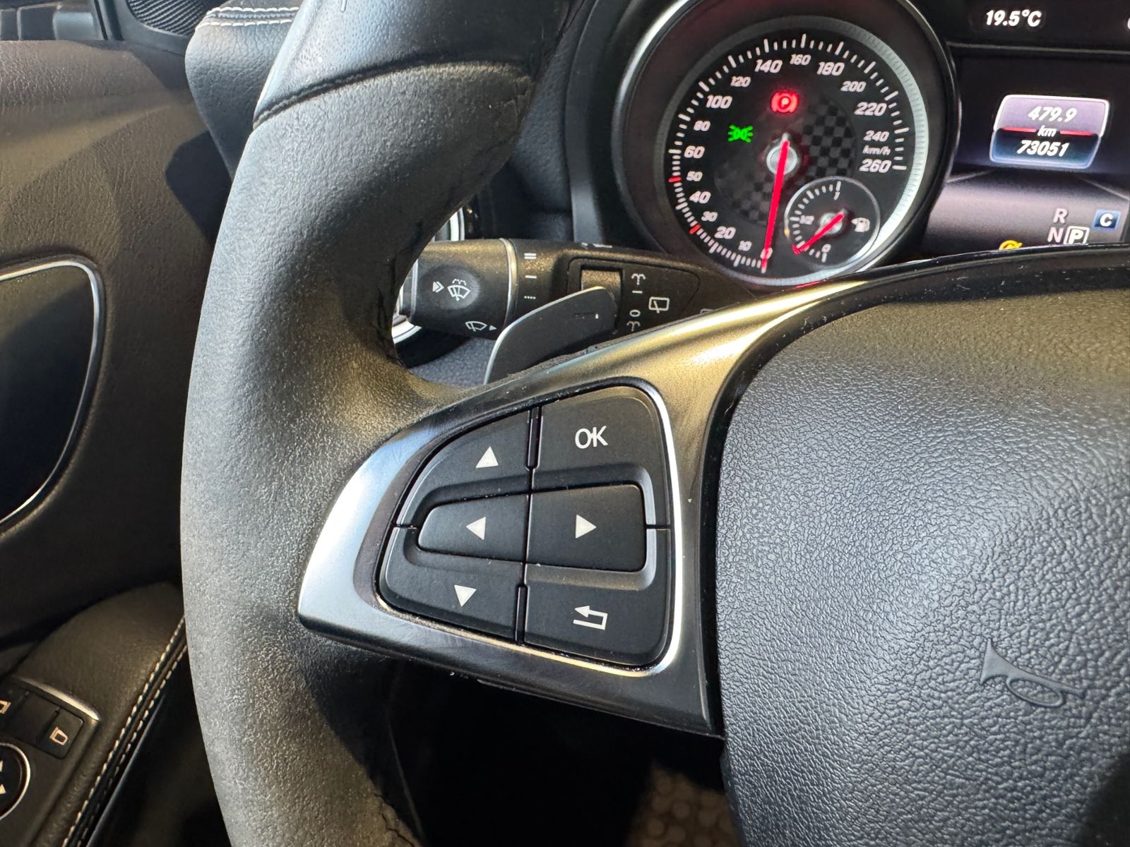 Fahrzeugabbildung Mercedes-Benz A 200 AMG Line PEAK Edition LED NAV SHZ 18"