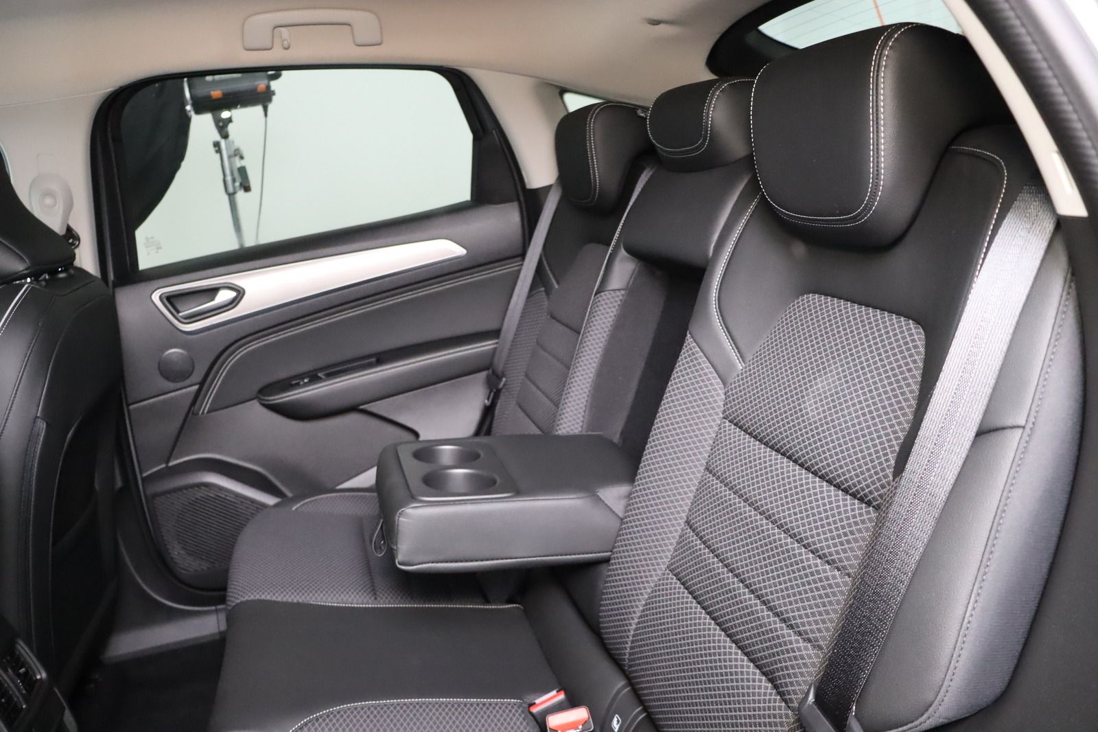 Fahrzeugabbildung Renault Arkana * LED * RFK * Lenkradhzg.