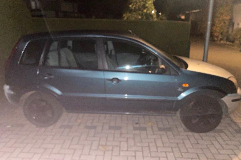 Ford Fusion 2003 Rest TÜV 02/27