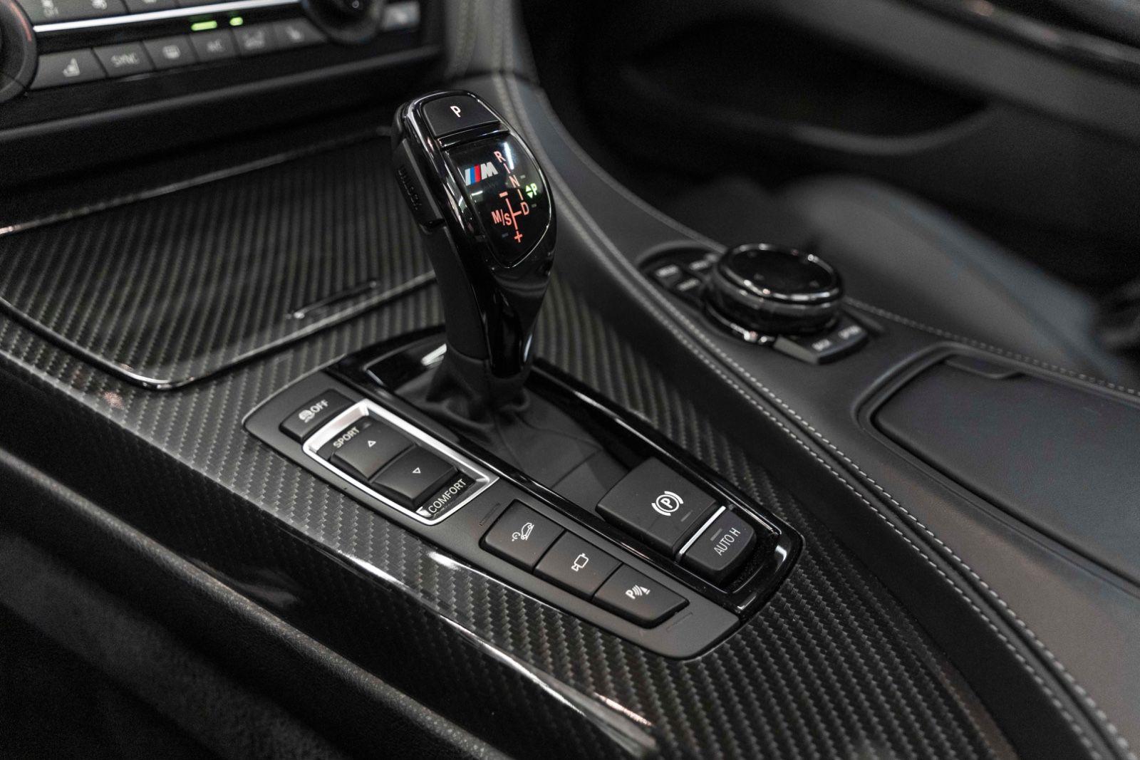 Fahrzeugabbildung BMW 640i xDrive GC M-SPORTPAKET HUD LED H&K