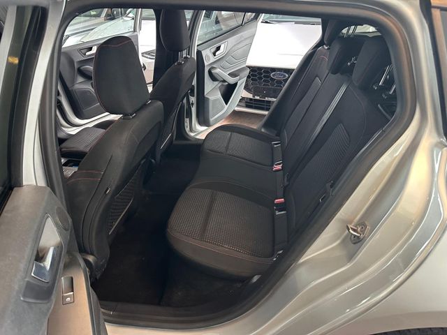 Fahrzeugabbildung Ford Focus Turnier ST-Line