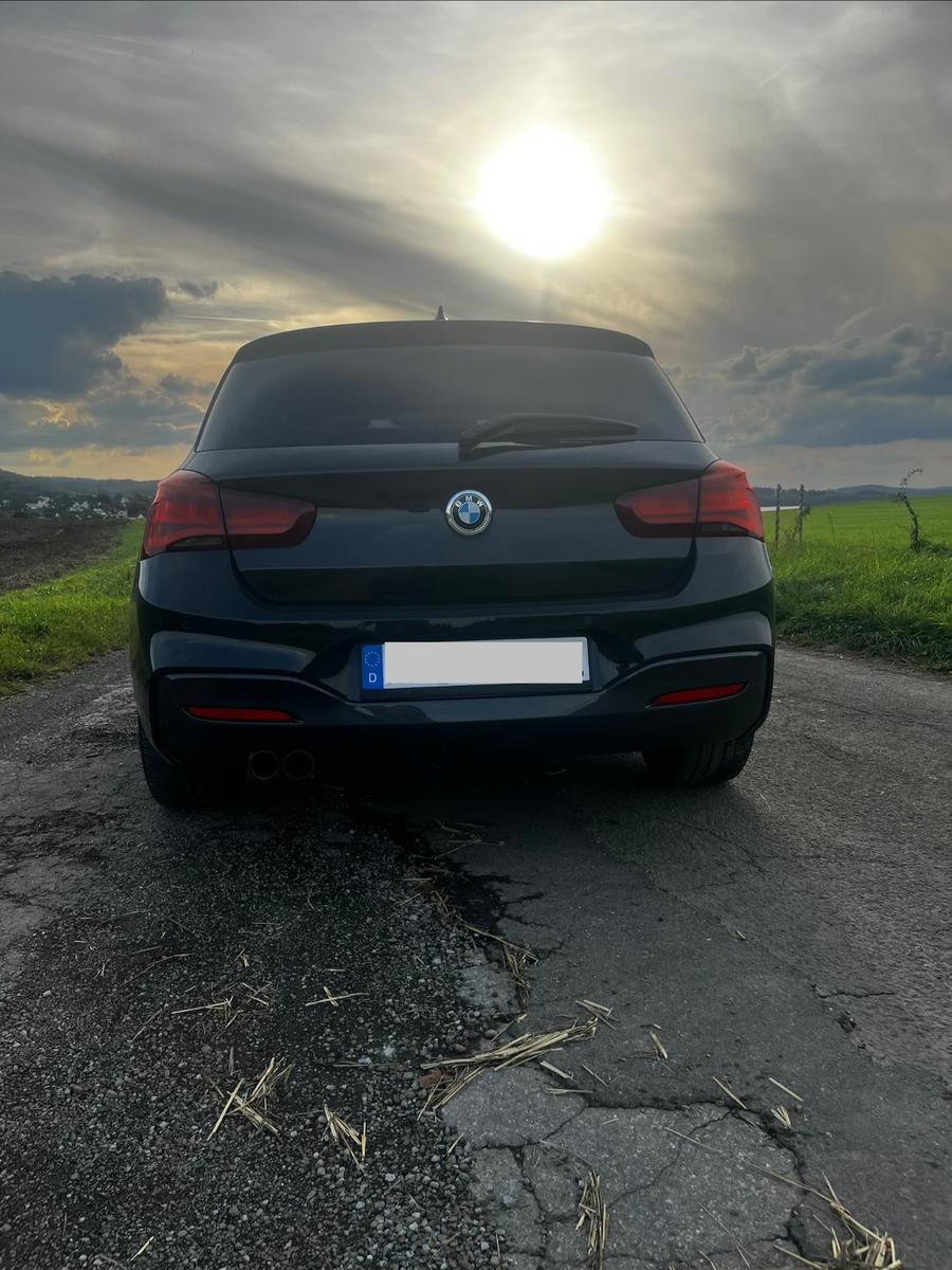 BMW 120i Edition M Sport Shadow Line