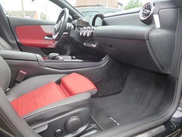 Mercedes-Benz CLA 220d Shooting Brake AMG Line StandhzgPanoL