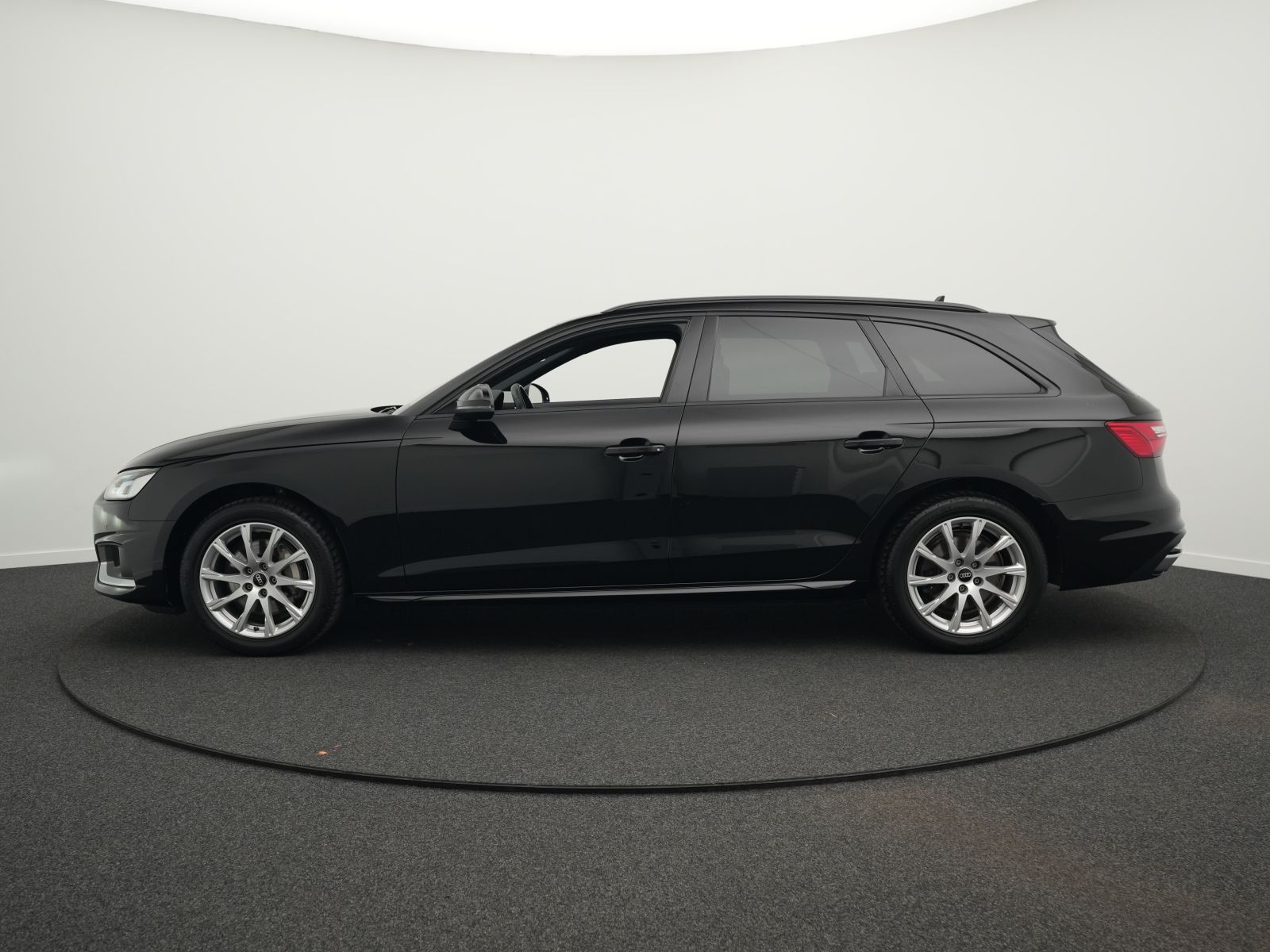 Audi A4 - Bild 12