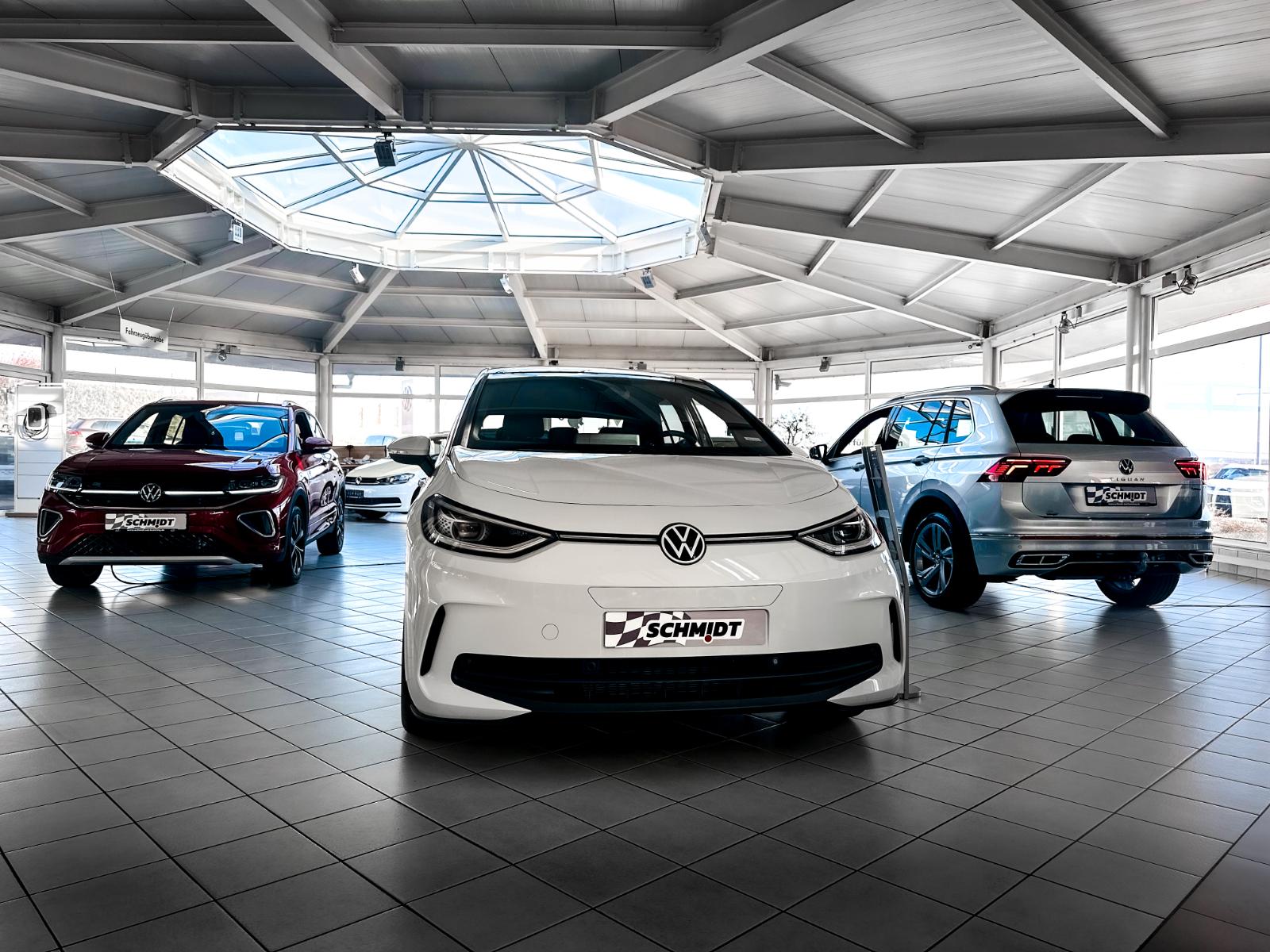 showroom-image-main