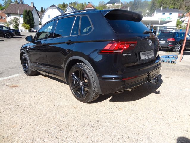 Fahrzeugabbildung Volkswagen Tiguan/R-Line/4x4/DSG/AHK/Navi/Super Optik