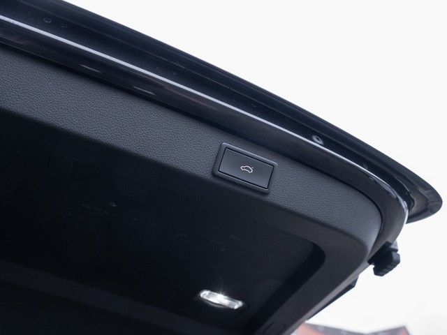 Superb Combi 2.0 TDI Style DSG MATRIX+RFK+ACC