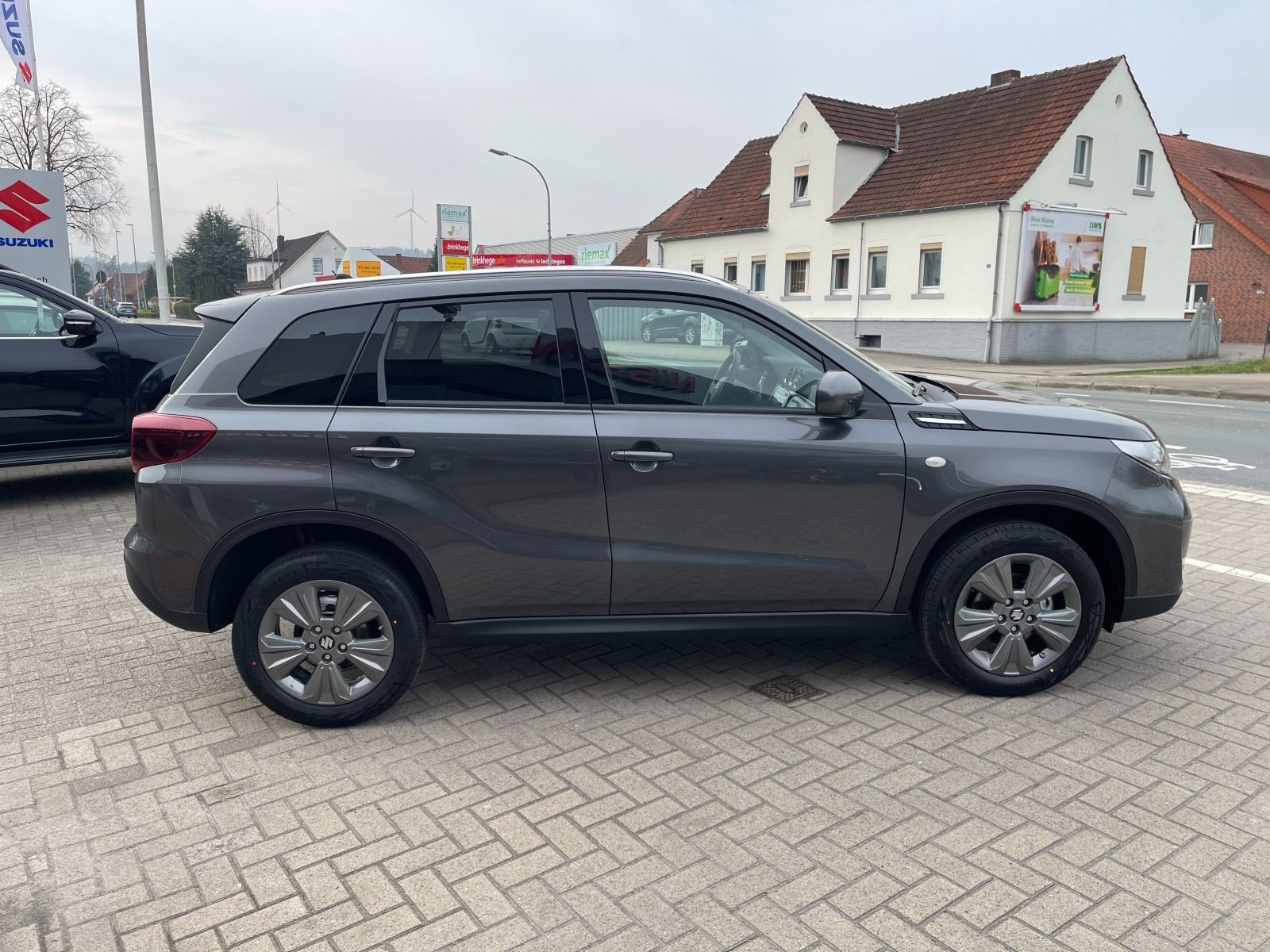 Fahrzeugabbildung Suzuki Vitara 1.4 Hybrid Komfort Klima Navi Kamera