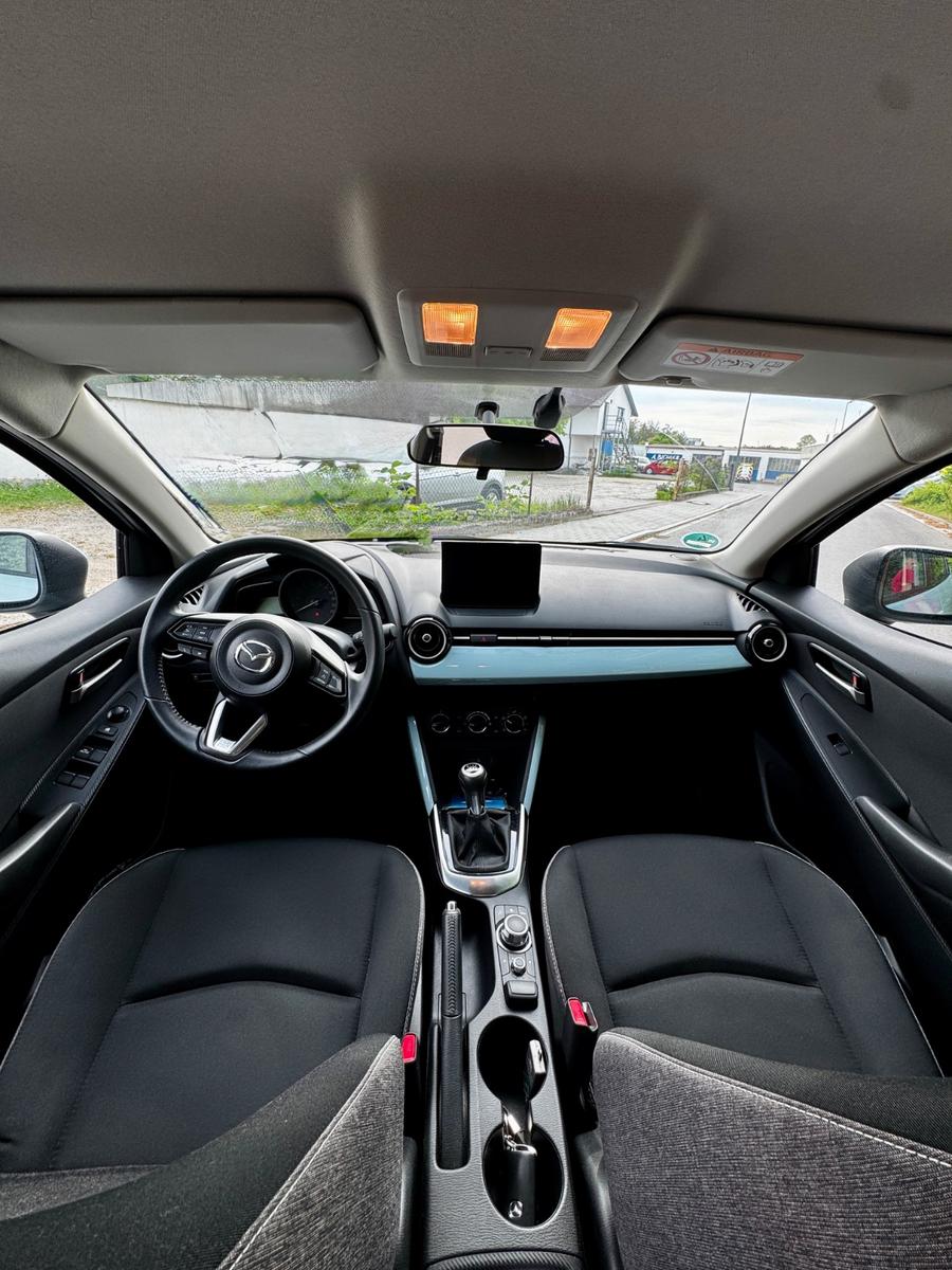 Mazda 2 e-SKYACTIV-G 90 M Center-Line NAV 1. Hand