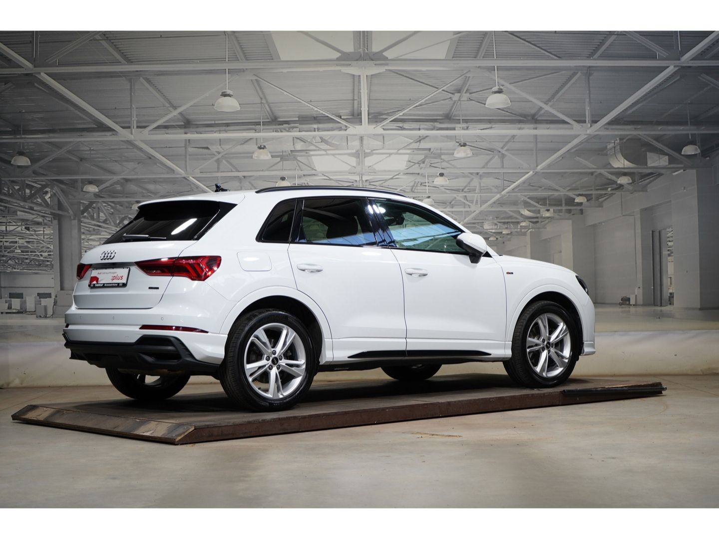 Audi Q3 S line 40 TFSI quattro AHK Panorama imagem 3