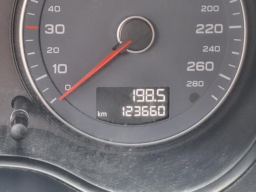 Audi A3 2012 — photo 18