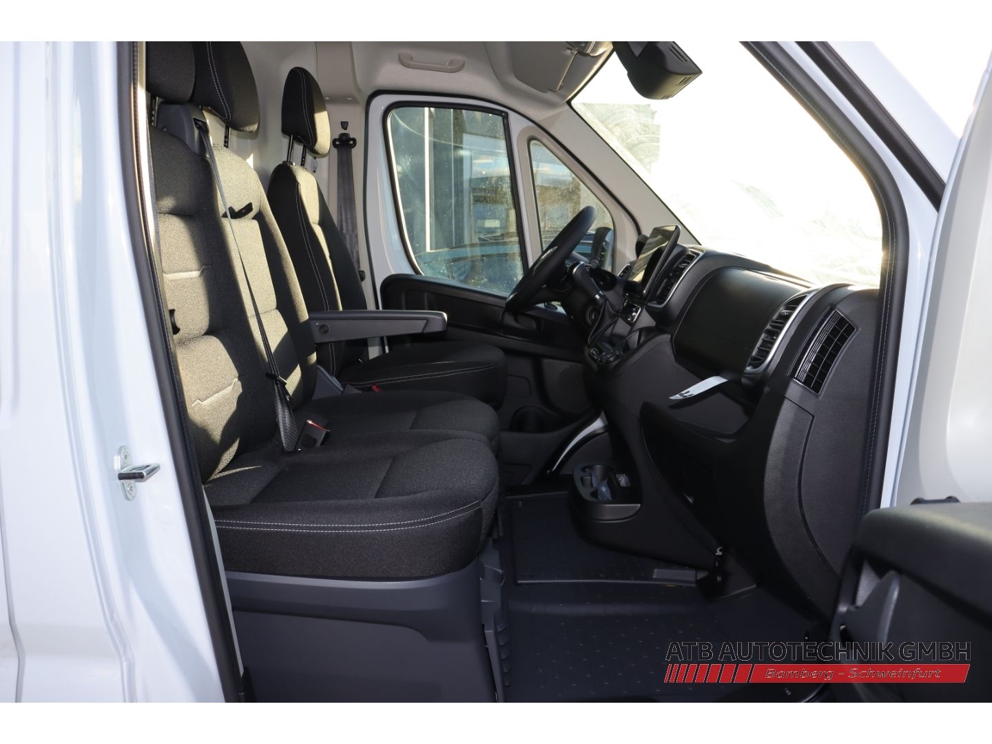 Fahrzeugabbildung Fiat Ducato serie-2 L3H2 Hochdach 2.2l Multijet3 8-AT