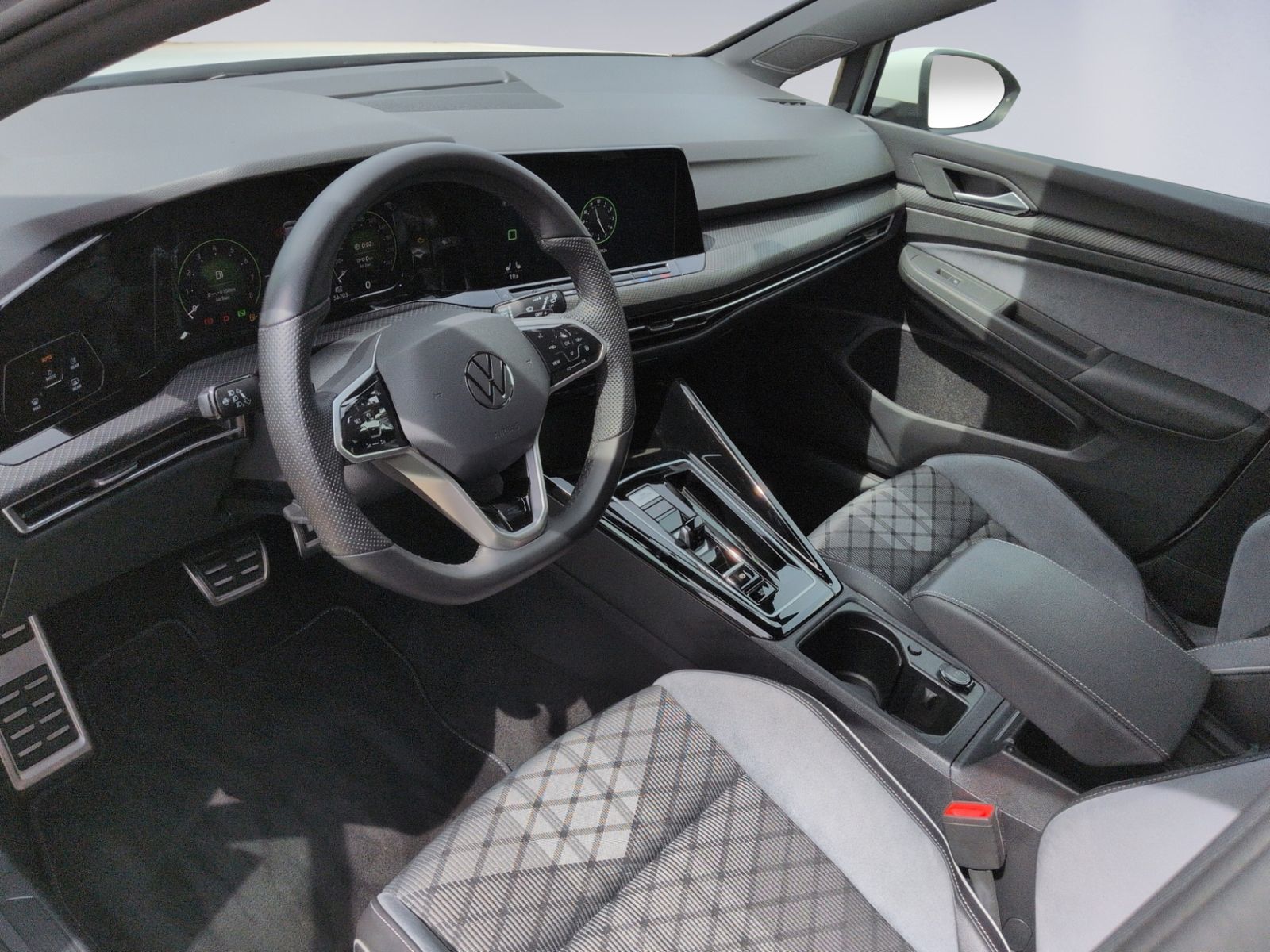 Golf VIII 1.5TSI DSG R-Line NAVI+SHZ+CLIMATRONIC