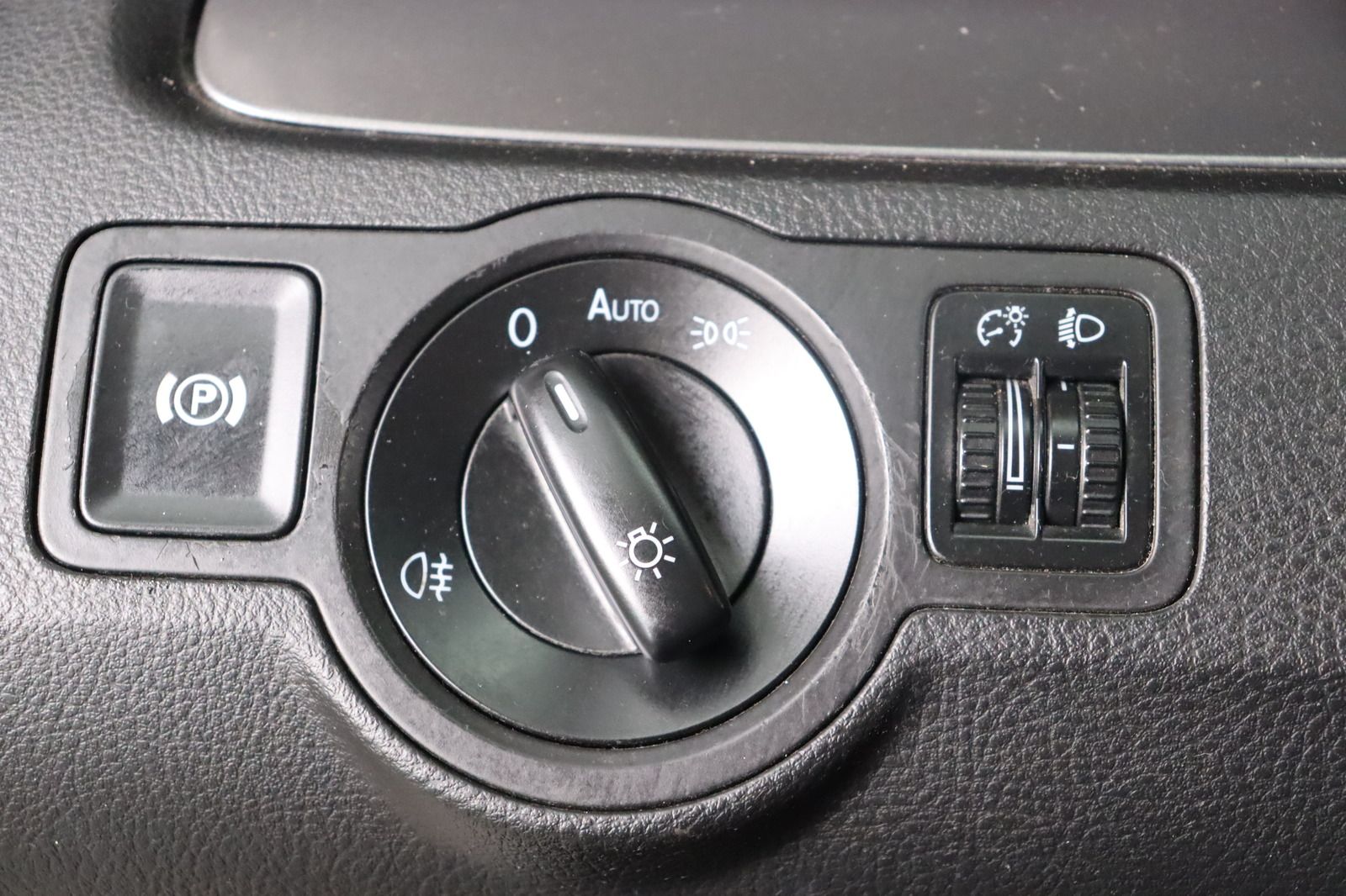 Fahrzeugabbildung Volkswagen Passat 1.4 TSI DSG BlueMotion Variant