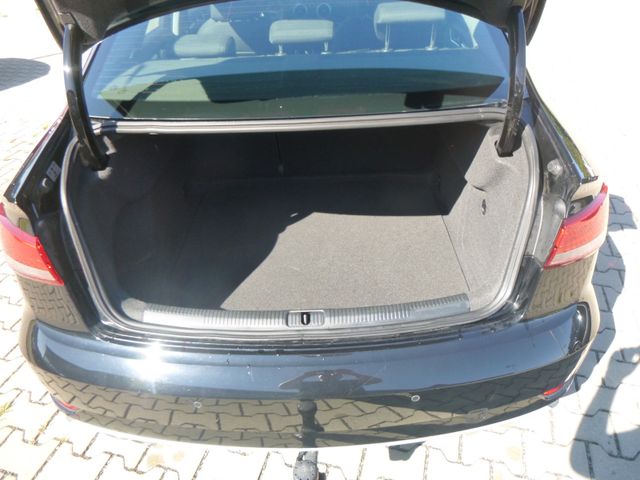 Fahrzeugabbildung Audi A3 1.5 TFSI Lim sport> 41.875KM/AHK/NAV/SHZ<