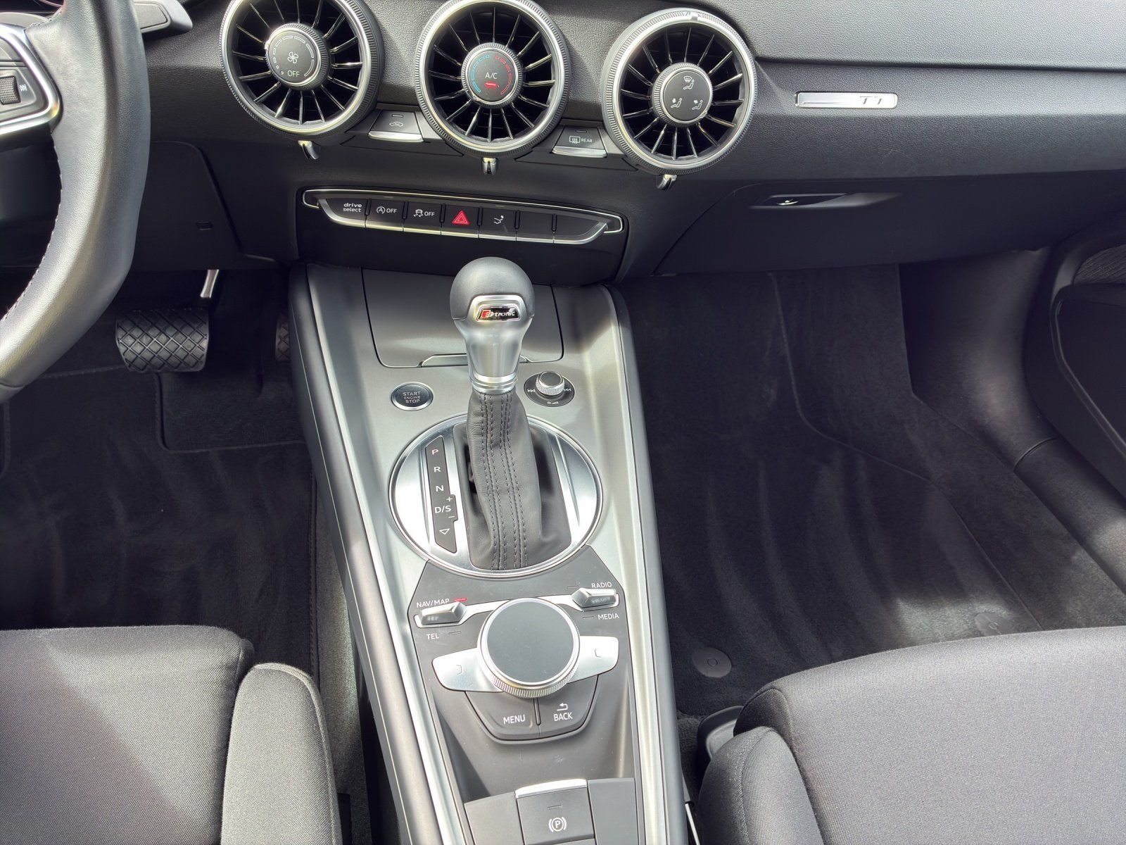 Fahrzeugabbildung Audi TT Coupe 40 TFSI Kamera,Navi,PDC,SHZ,Klimaaut.
