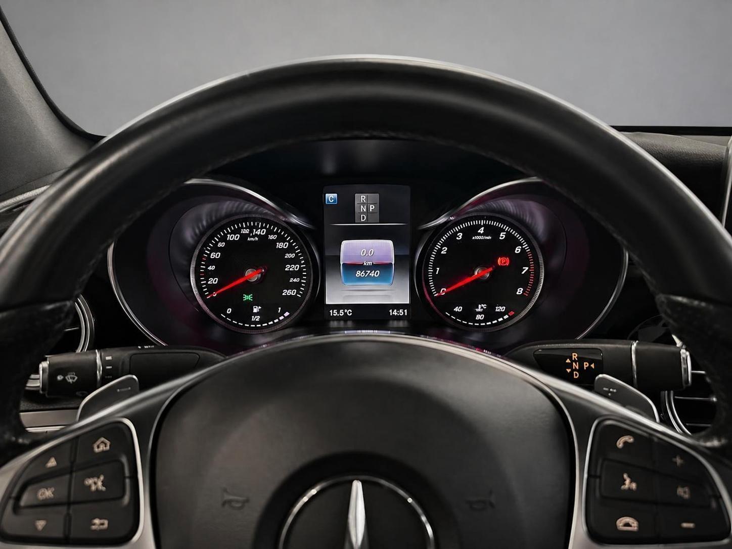Mercedes-Benz GLC 300 AMG Line 4Matic * Schiebedach-Kamera