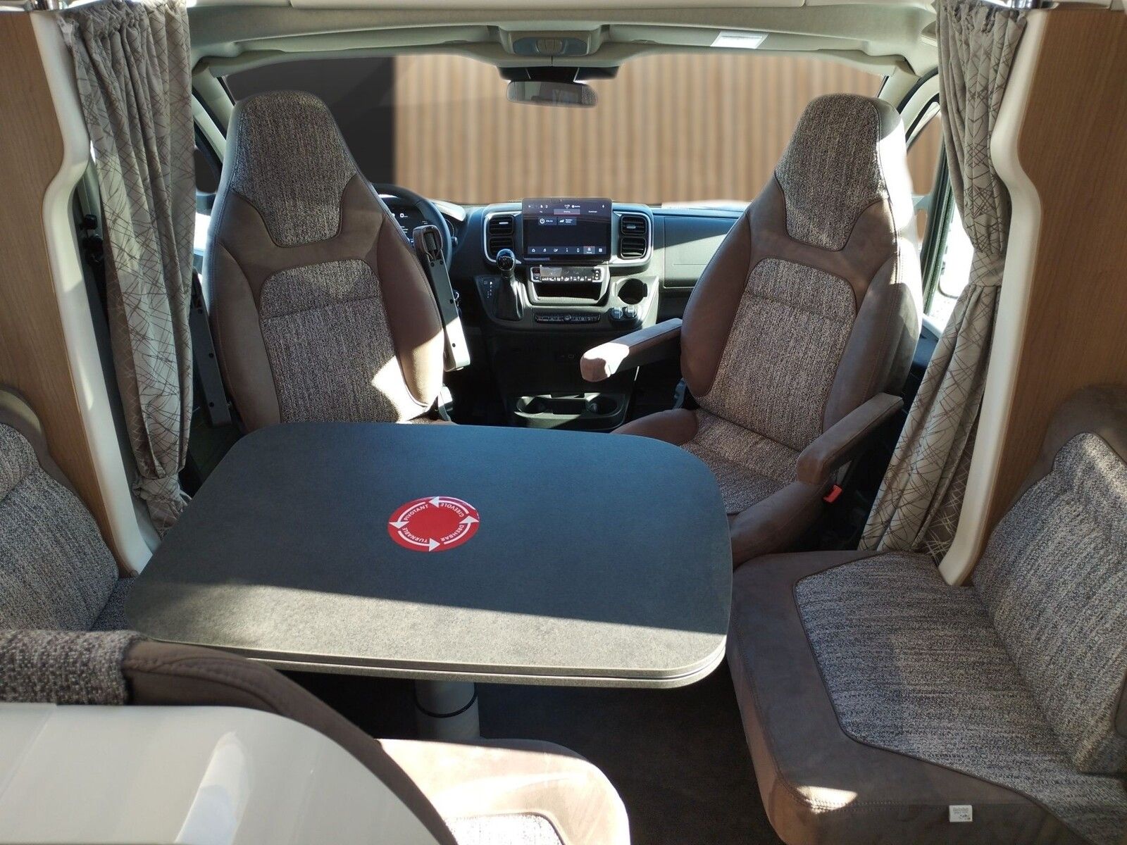 Fahrzeugabbildung Malibu T 460 LE SAT,Solar,Veloslide.Markise