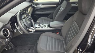 Alfa-Romeo Stelvio - 9