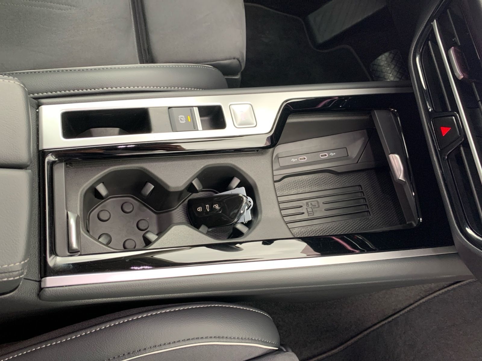 Fahrzeugabbildung Volkswagen Passat 2.0 TDI DSG Elegance Navi LED