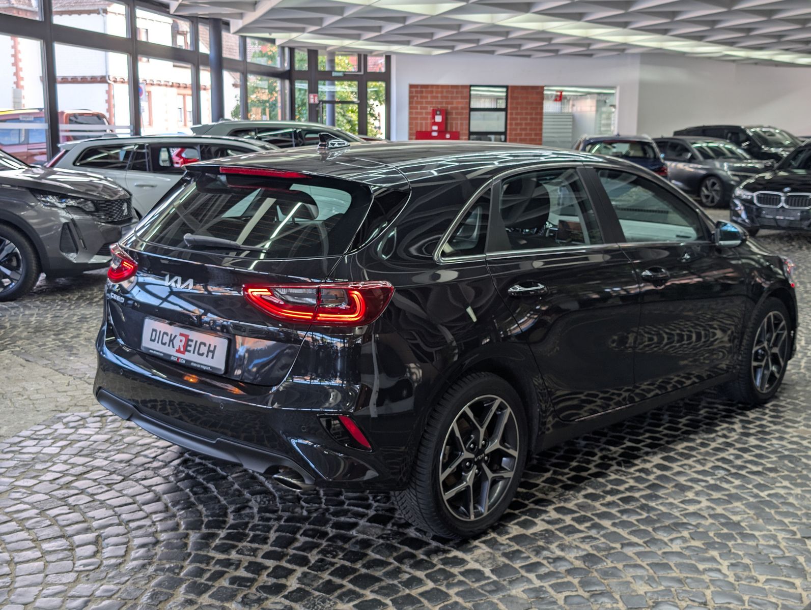 Fahrzeugabbildung Kia cee'd / Ceed 1.5 Spirit Limo JBL ACC KAM 7J-Gar.