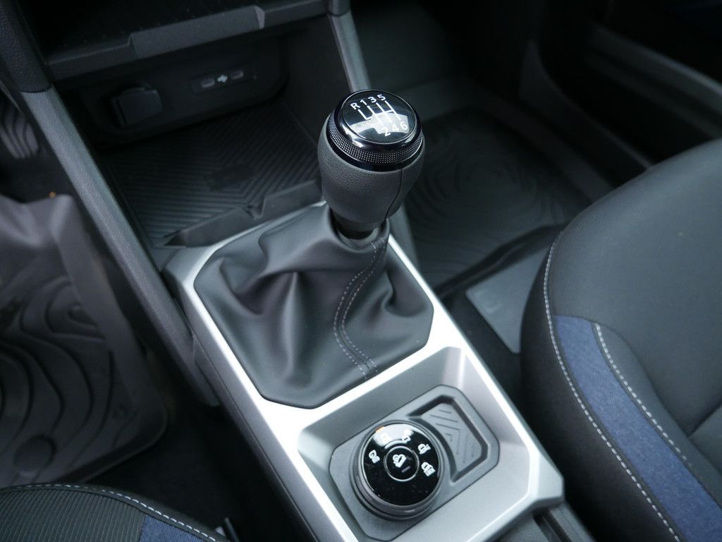 Fahrzeugabbildung Dacia Duster Journey TCe 130 4x4