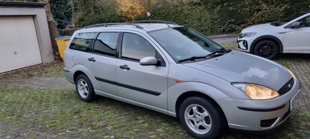 Ford Focus 1.6 Ambiente Ambiente Turnier 