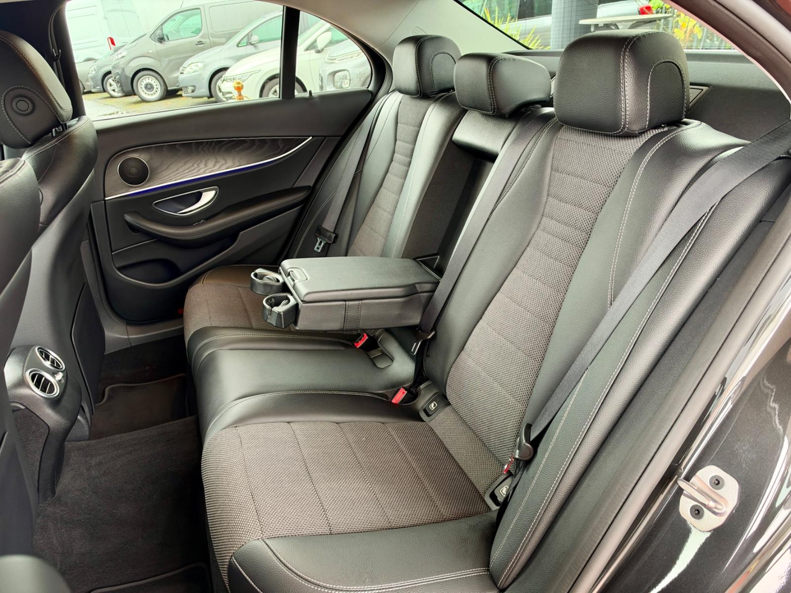 Mercedes-Benz E-Class E Limousine Navi LED Widescreen, миниатюра 28