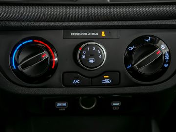 Hyundai i10 1.0 Select Navi Kamera Spurhalteassistent