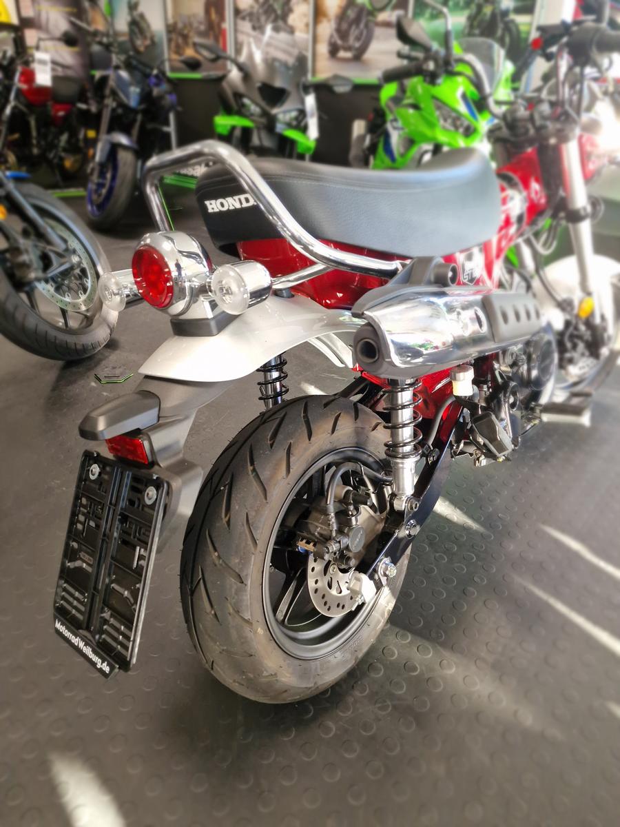 Honda Dax ST 125