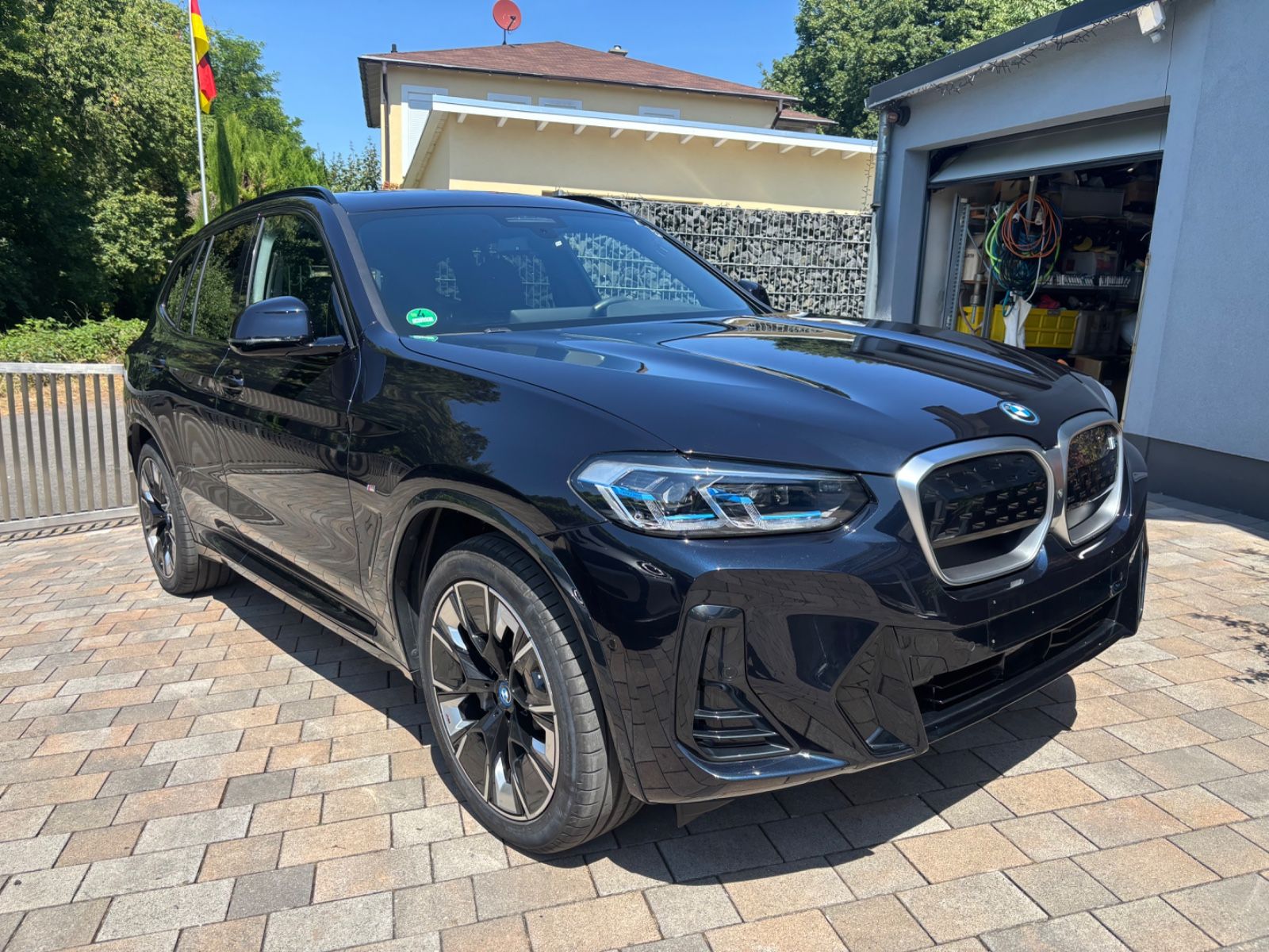 BMW iX3 Leder Pano HUD Laser H/K 20 360 ACC Ufre 1Hd