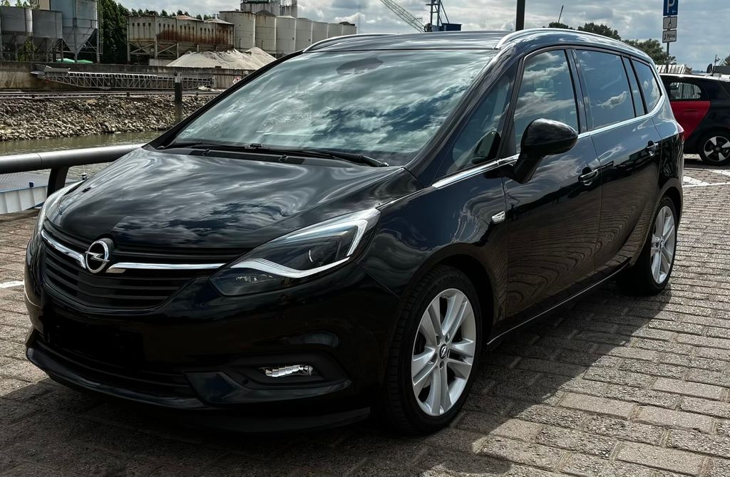 Image of Opel Zafira Tourer