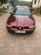 Seat Toledo 1,6 16 V zuverlässig Tüv Mai 2... - Seat Toledo 16v mit Benzin-Antrieb