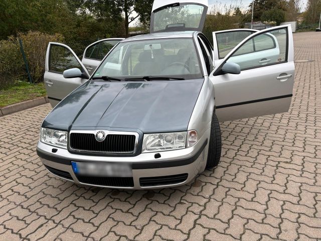 Skoda Octavia Tuff School bis 07.2025 2.0