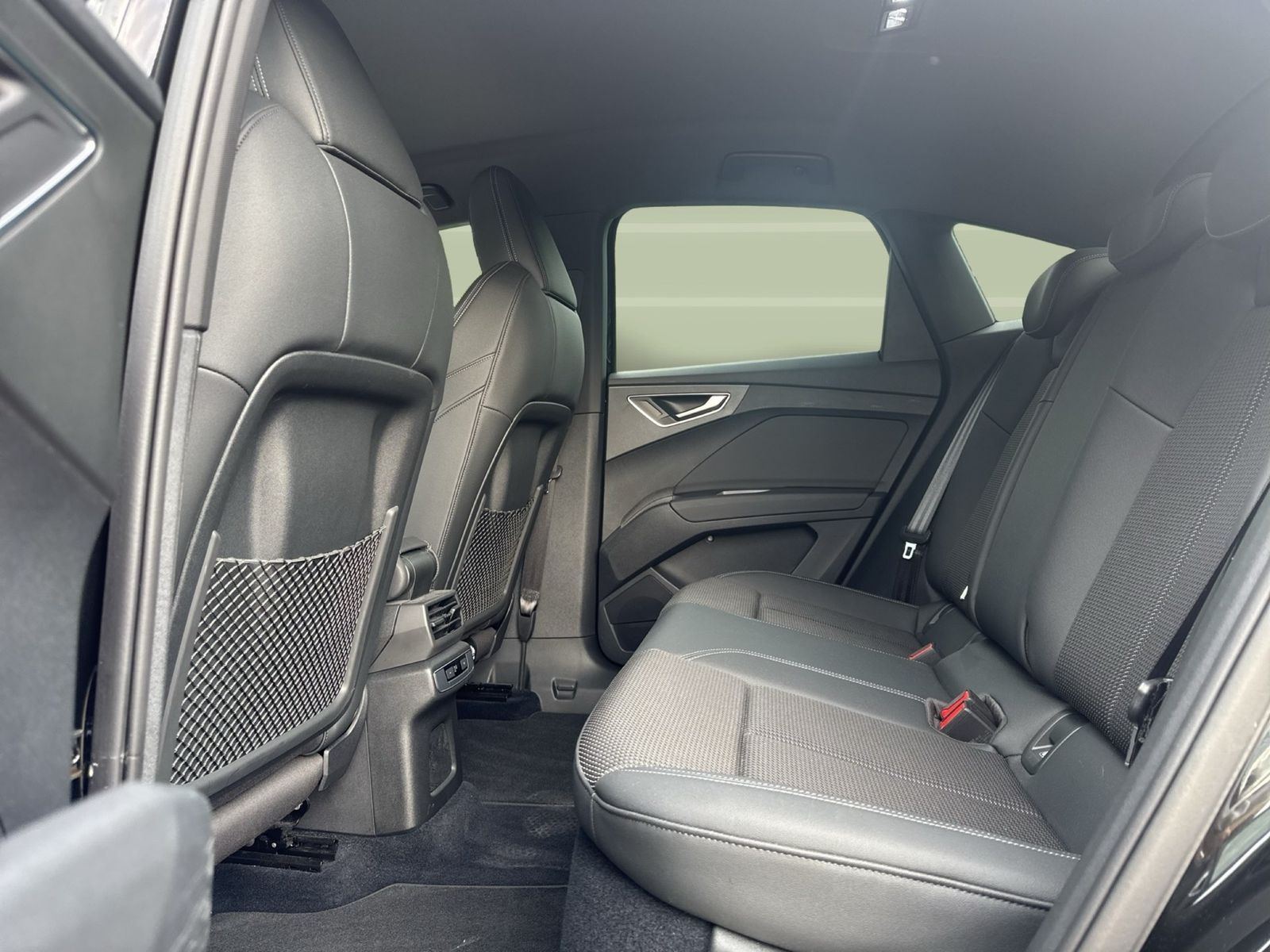 Audi Q4 e-tron - Bild 15
