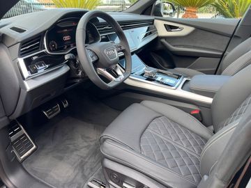 Audi Q8 - 7