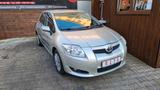 Toyota Auris 1.6-l-Dual-VVT-i PDC, Klima, Schaltwippen - Toyota Auris: Automatik
