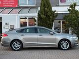 Ford Mondeo 2.0 EcoBoost Titanium*AUTOMATIK*8-FACH*BT - Ford Mondeo: Limousine