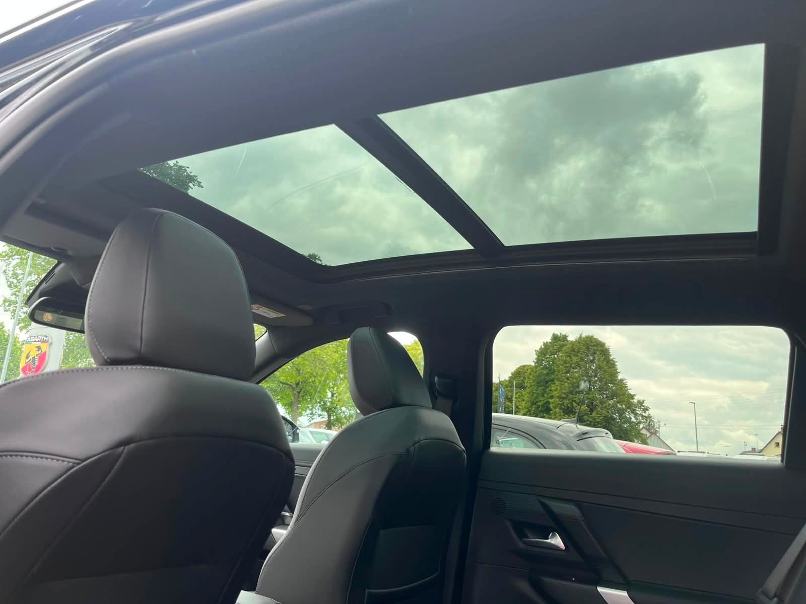 Fahrzeugabbildung Jeep New Compass Plug-In Hybrid 1.6