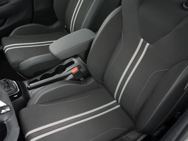 Corsa F FACELIFT GS+LED LICHT+RÜCKFAHRKAMERA+SIT