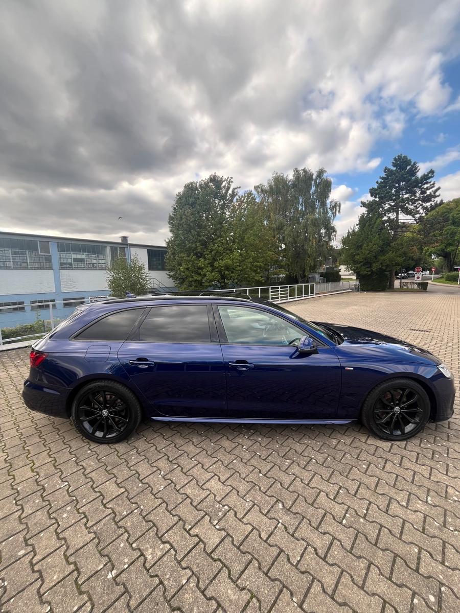 Audi A4 30 TDI S tronic 2x S-Line Blackedition Avant 