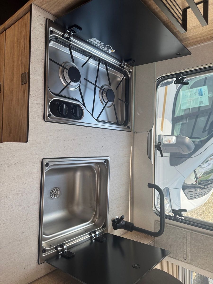 Fahrzeugabbildung Eura Mobil Profila T PT 695 EB Automatik, Mondial Pakete