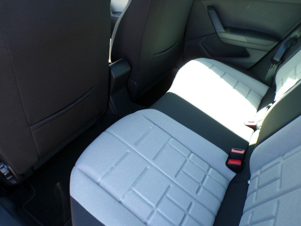 Fahrzeugabbildung SEAT Arona 1.5 TSI FR Black Edition DSG