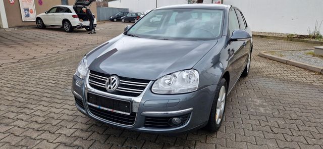 Volkswagen Jetta V Trendline-1.Hand/Navi