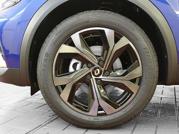 Fahrzeugabbildung Renault Captur E-TECH Plug-In hybrid 160 engineered