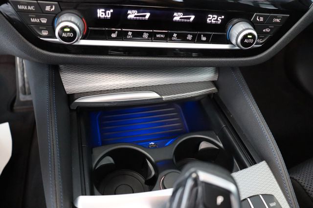 Fahrzeugabbildung BMW 520 d Touring M Sportpaket|PANO|1HAND|VIRTUAL|