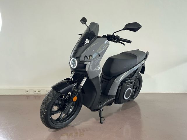 Seat MO 50 Barcelona Grey - NEU!