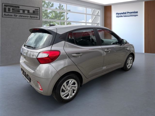 Fahrzeugabbildung Hyundai i10 1.0 Select +RADIO+TEMPOMAT+SHZ+KLIMA+UVM+