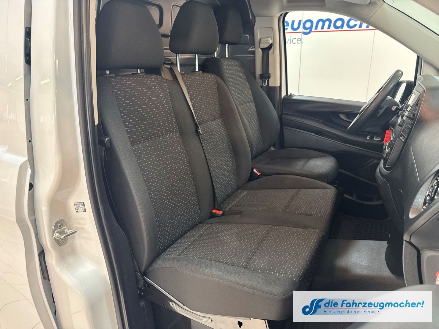 Fahrzeugabbildung Mercedes-Benz Vito Kasten 112 e lang DAB SHZ Rückfahrkam. Notb